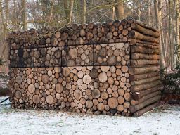 log house office on wheels