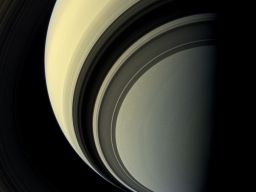 Winter is approaching in the southern hemisphere of Saturn and with this cold season has come the familiar blue hue that was present in the northern winter hemisphere at the start of NASA's Cassini mission